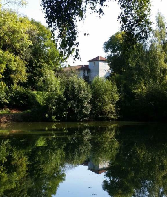 Bed and Breakfast Chez Broche Mazerolles  Esterno foto